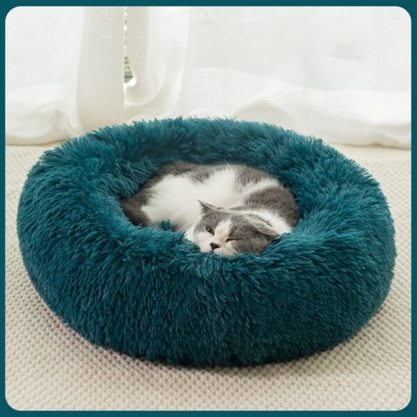 d0e2e5c4-82bf-4fa7-b064-6112b7ff6a21.jpg Plush Donut Dog Bed – Ultimate 9-Size Comfort Dogs Love